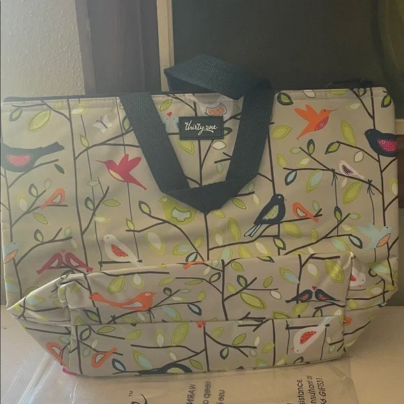Thirty-One Colorful Bird Print Tote/ lunch bag NWT “Best Tweets” - Picture 3 of 5